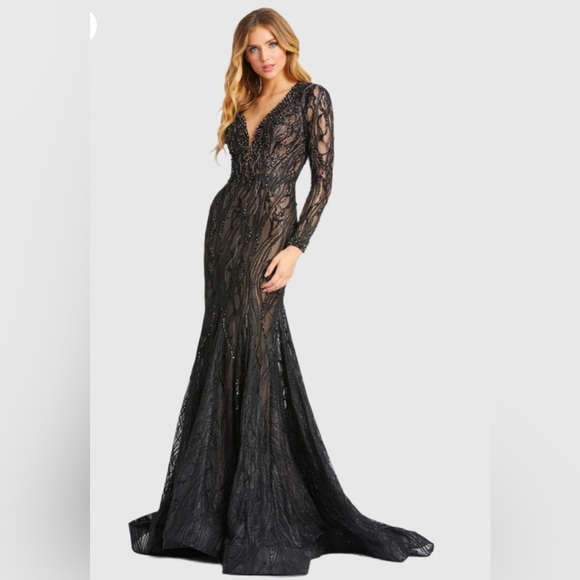 MAC DUGGAL 79291 NWT Beaded Illusion Long Sleeve Plunge Neck Gown - Picture 1 of 9